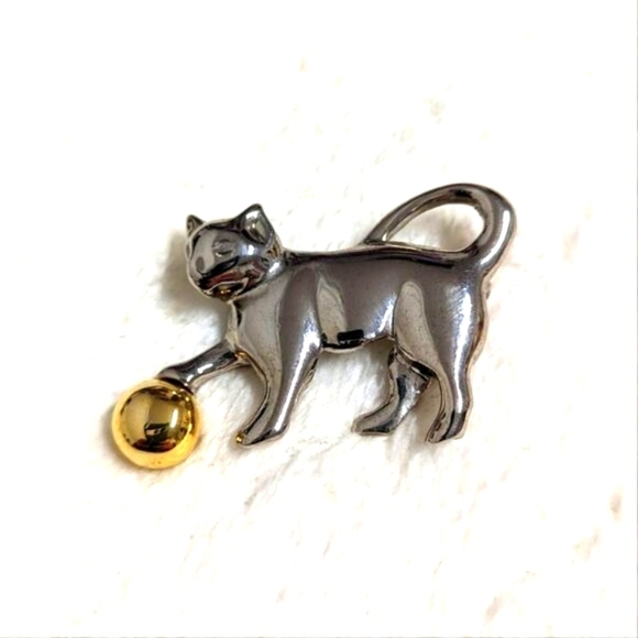 Vintage 1990's Silvertone Kitty Cat Brooche - Picture 3 of 9